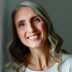 Elisenda 'Elli" Peters