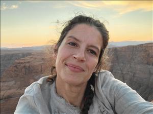 Remona Mansilla Perry