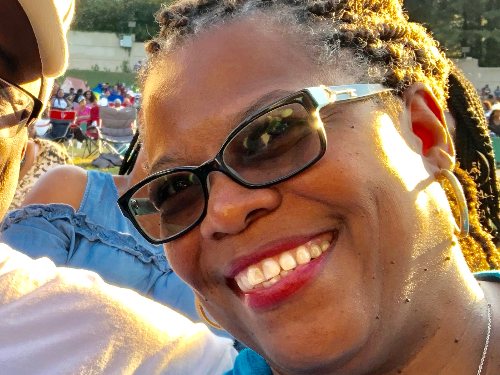 Angela Thomas